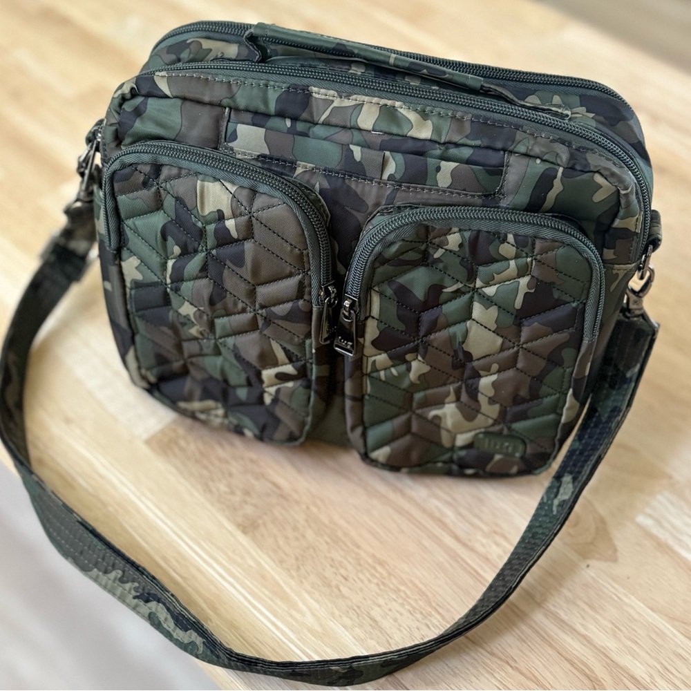 Lug Navigator Camo Quilted Messenger Bag - Picture 3 of 14